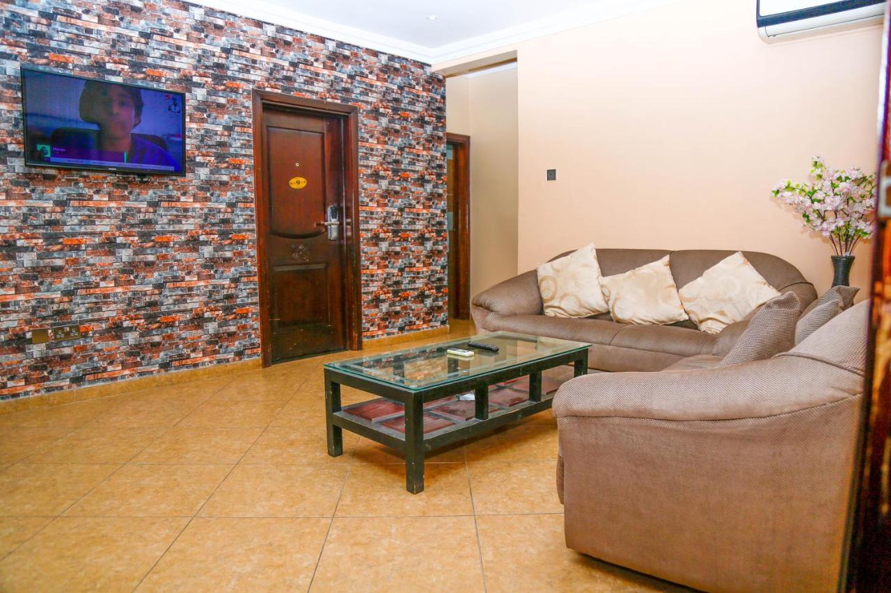 Midindi Hotel Аккра Экстерьер фото